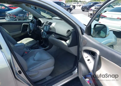 2011 Toyota Rav4 Limited V6 z USA, uszkodzony, nr VIN 2T3DK4DV4BW042503